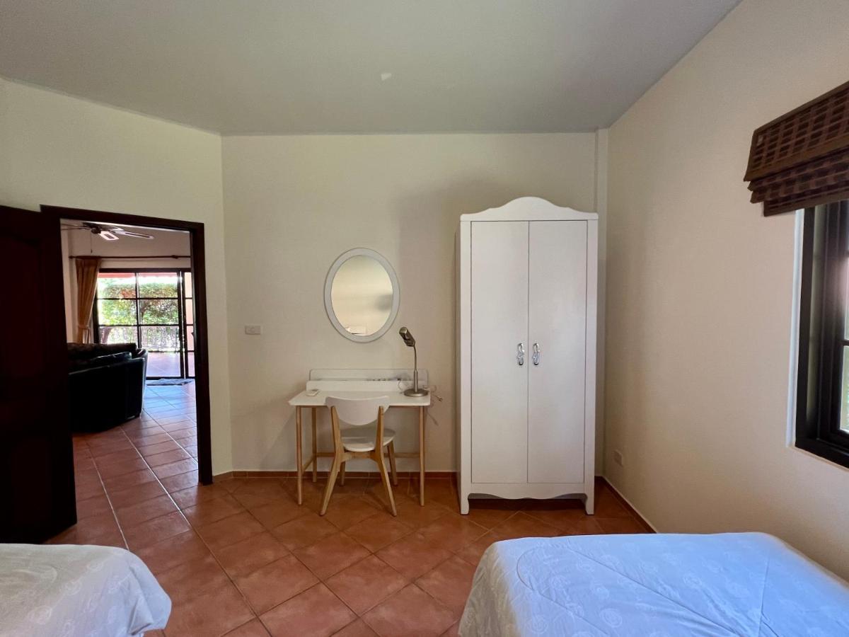 Sea Breeze House Villa Mae Phim Buitenkant foto